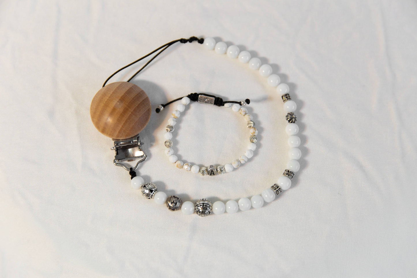 Set Lănțișor Suzeta și Brățară White